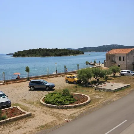 Gasthof Rooms By The Sea Pasman - 8223