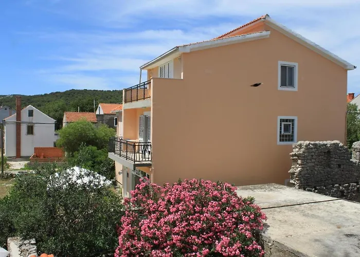 By The Sea - 8223 3*