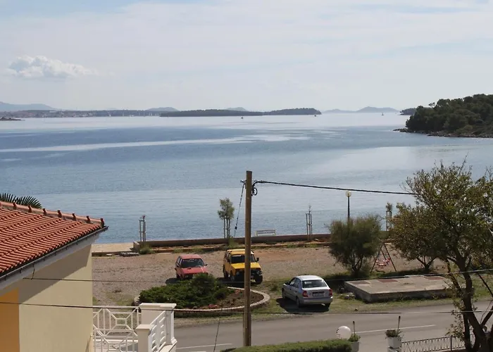 By The Sea - 8223 3*