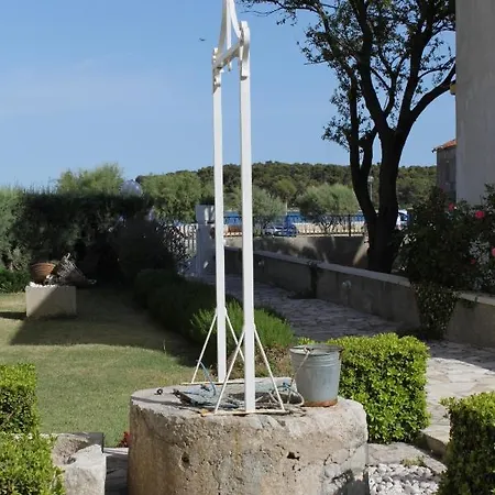 Casa de hóspedes By The Sea - 8223 Pašman