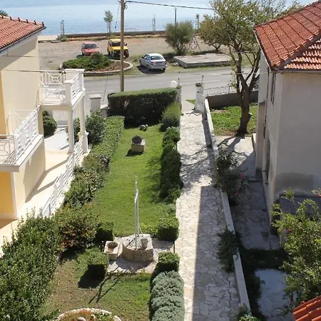 By The Sea - 8223 Pašman